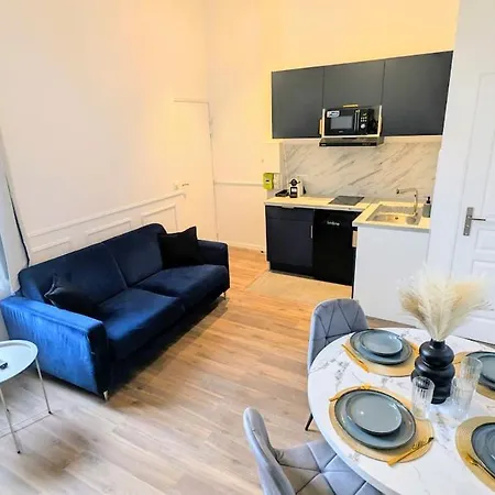 Apartment L'haussmannien 1er Etage